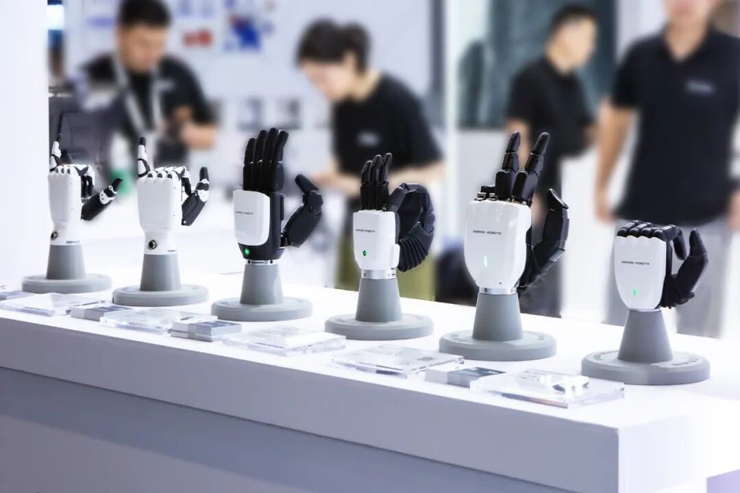 最新！灵巧手“十强”榜出炉，同台过招谁更胜一筹？